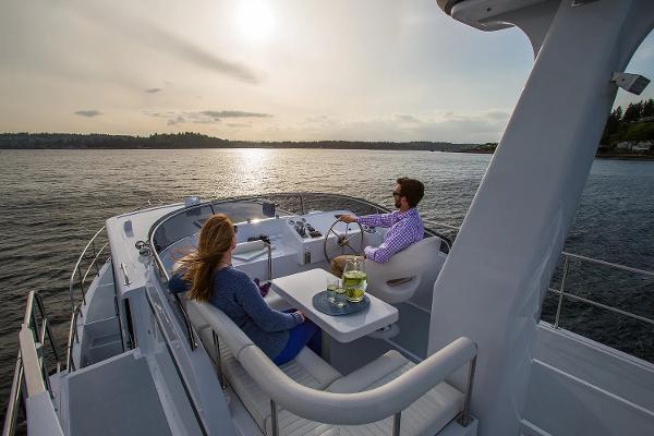 2026 Helmsman Trawlers 38E Pilothouse