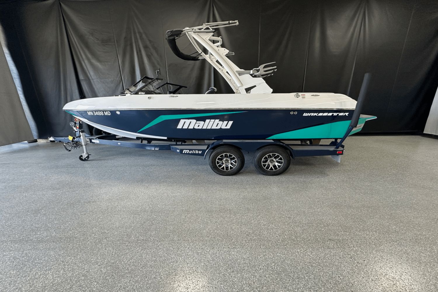 2021 Malibu Vlx