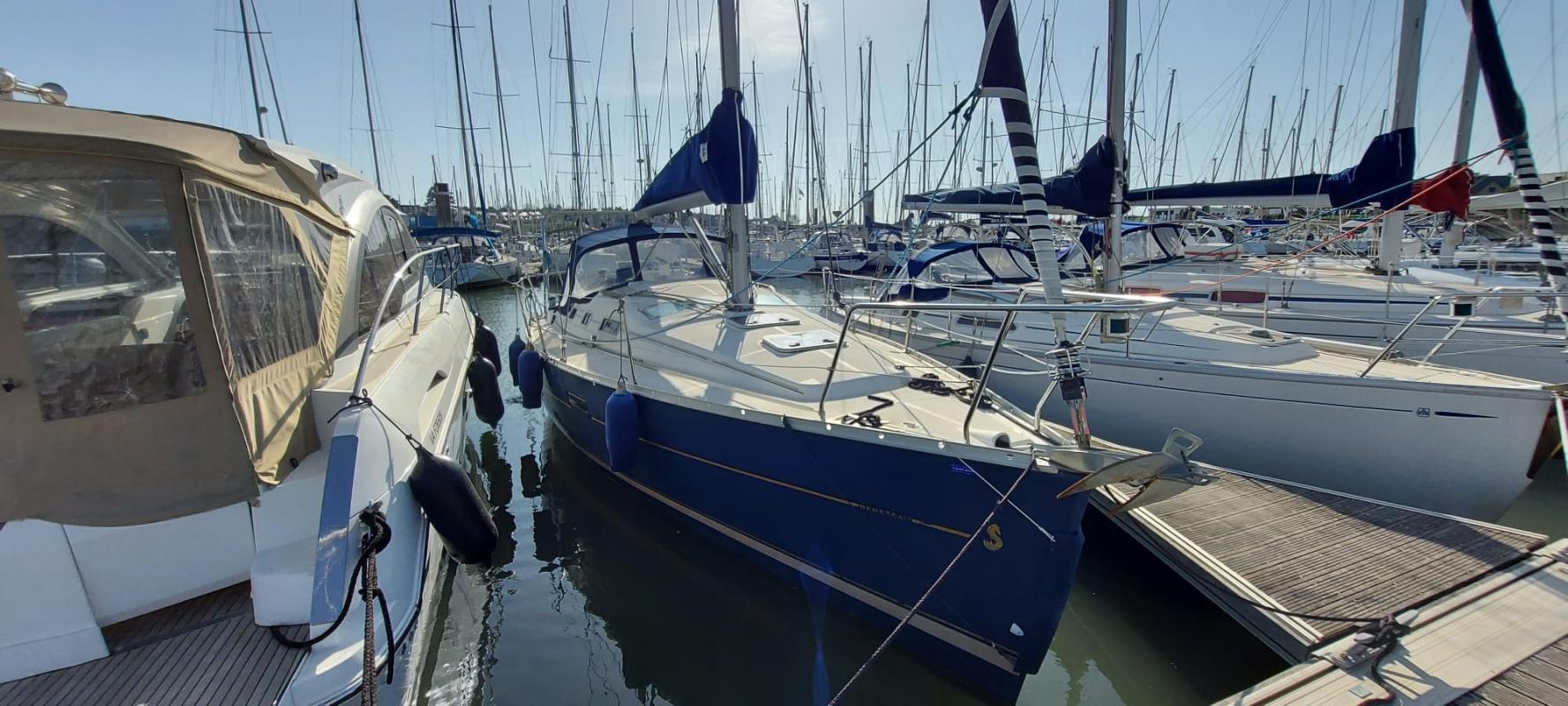 2005 Beneteau Oceanis Clipper 323 DL