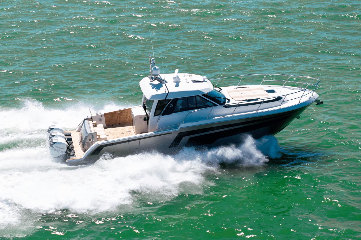 2021 Ocean Alexander 45 Divergence Coupe