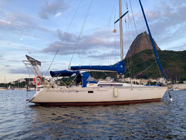 1984 Beneteau First 38.5