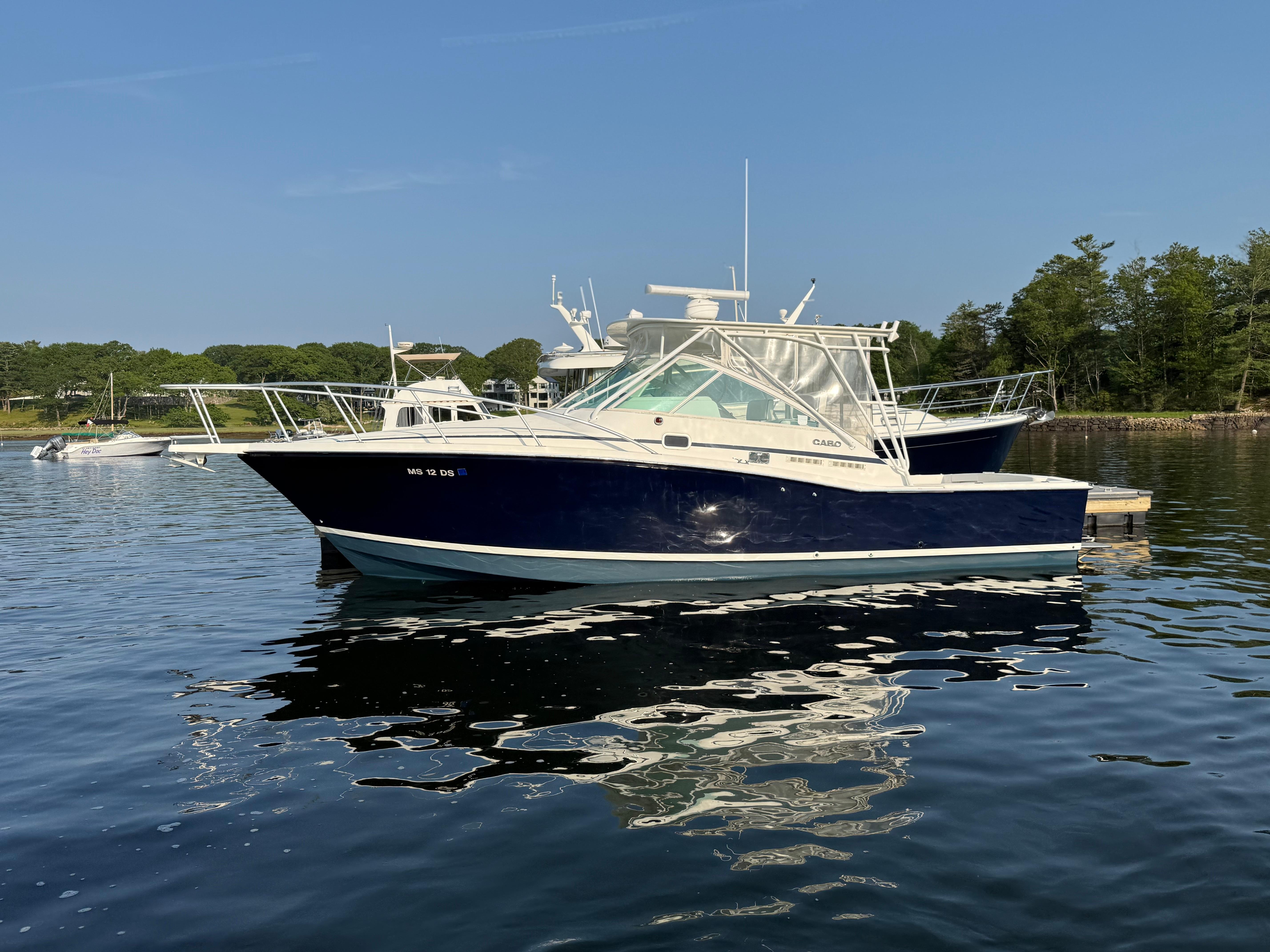 1999 Cabo 31 Express