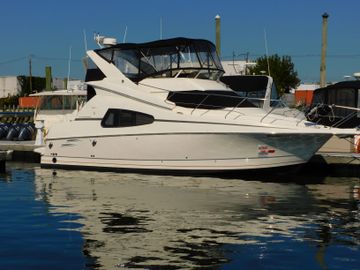 2004 Silverton Sport Bridge 330