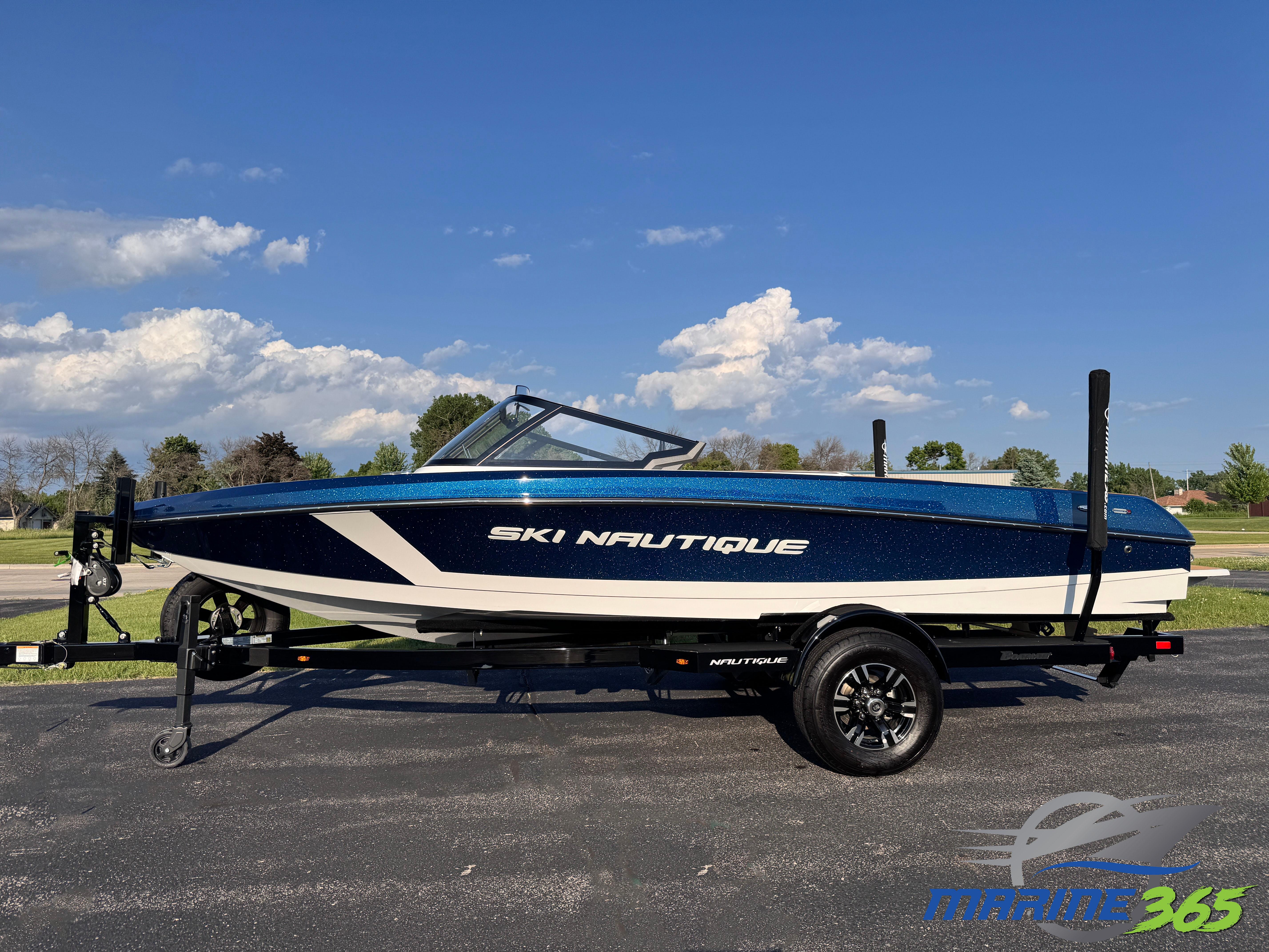 2025 Nautique Ski 200