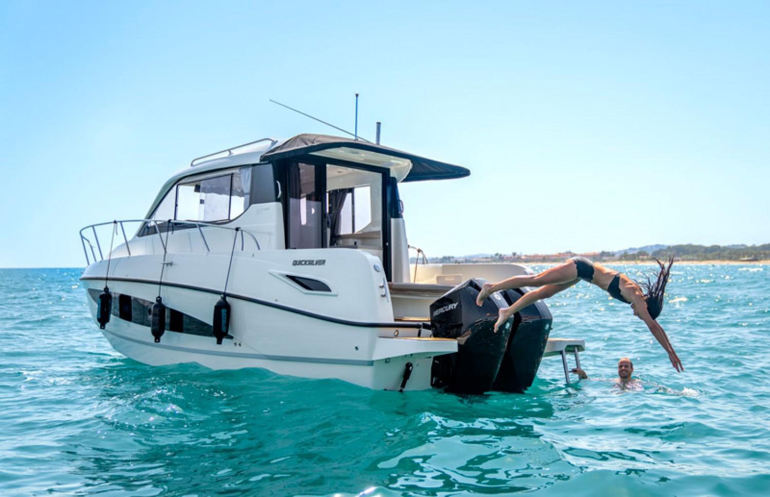 2025 Quicksilver Activ 905 Weekend