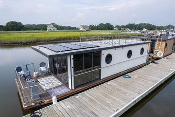 2025 Waterlodge Apart EL