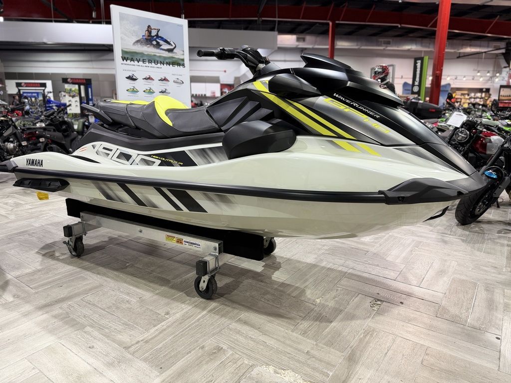 Yamaha WaveRunners GP HO™ with Audio