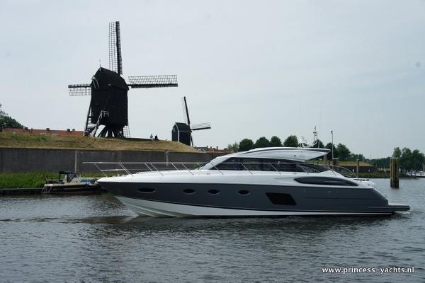 2015 Princess V57 year 2015