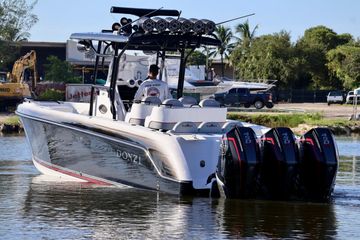 2012 Donzi 38 ZF Open