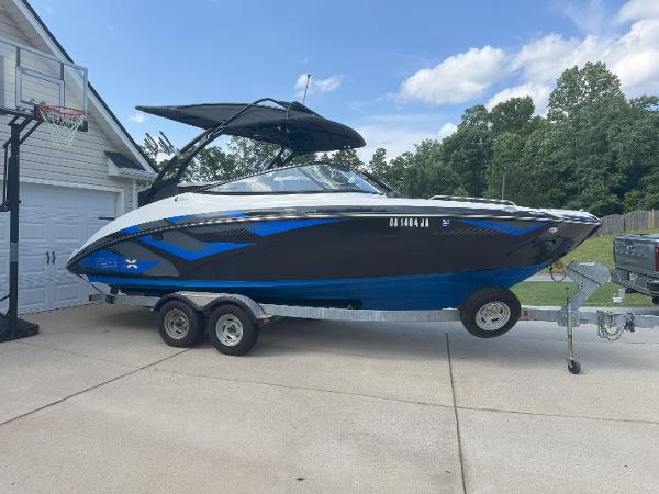 2016 Yamaha Boats 242X E-Series