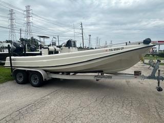1976 Boston Whaler 21 Outrage