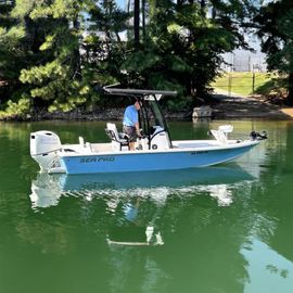 2018 Sea Pro 208 Bay