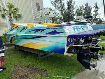 1997 Hustler 32