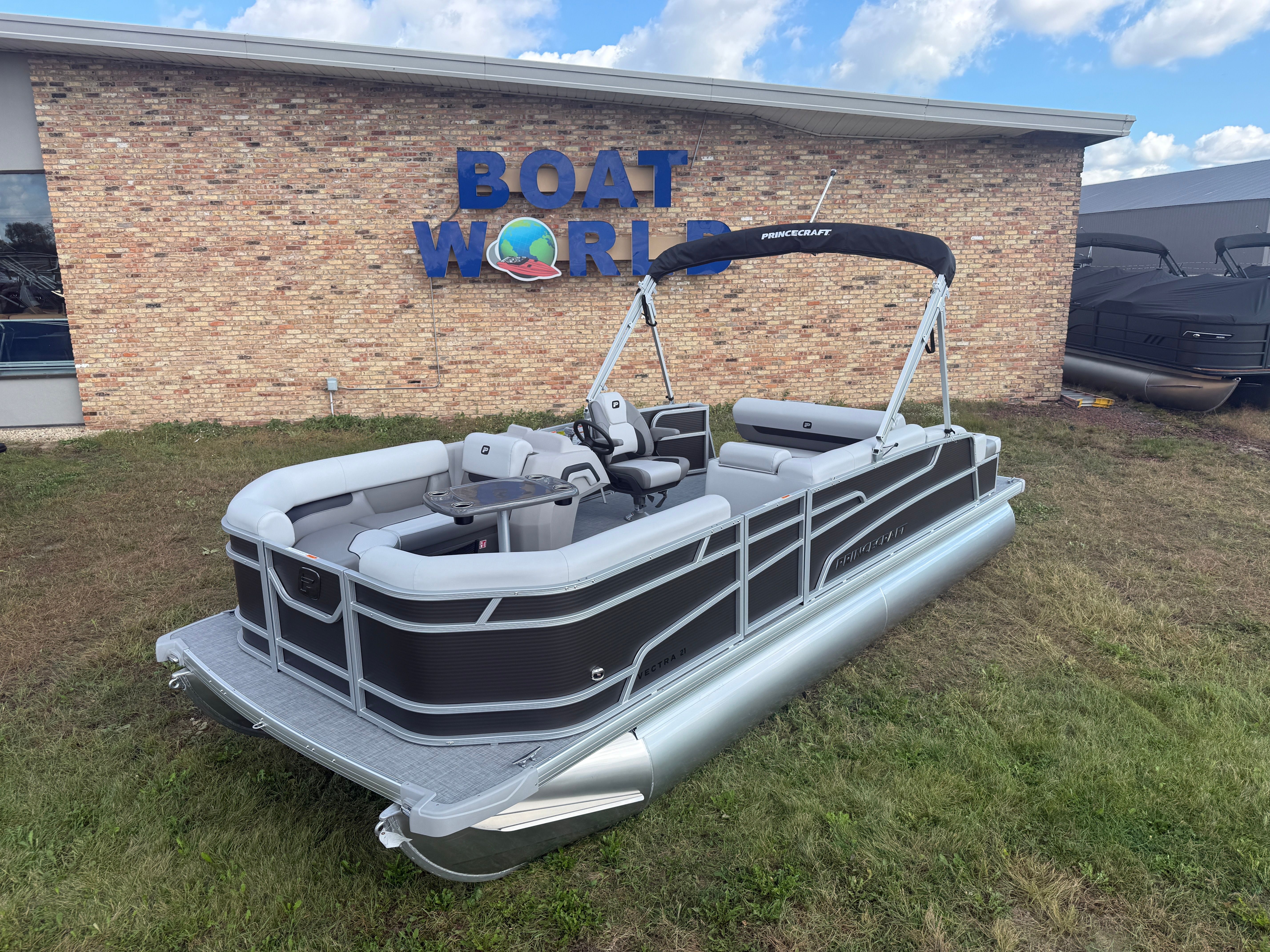 2026 Princecraft Vectra 21 RL Swingback Lounge Pontoon & Mercury 4-Stroke EFI