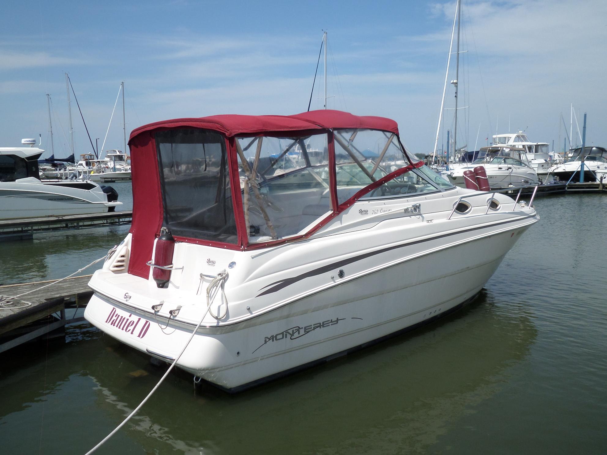 1999 Monterey 262 Cruiser