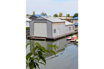 1801 Custom Boathouse