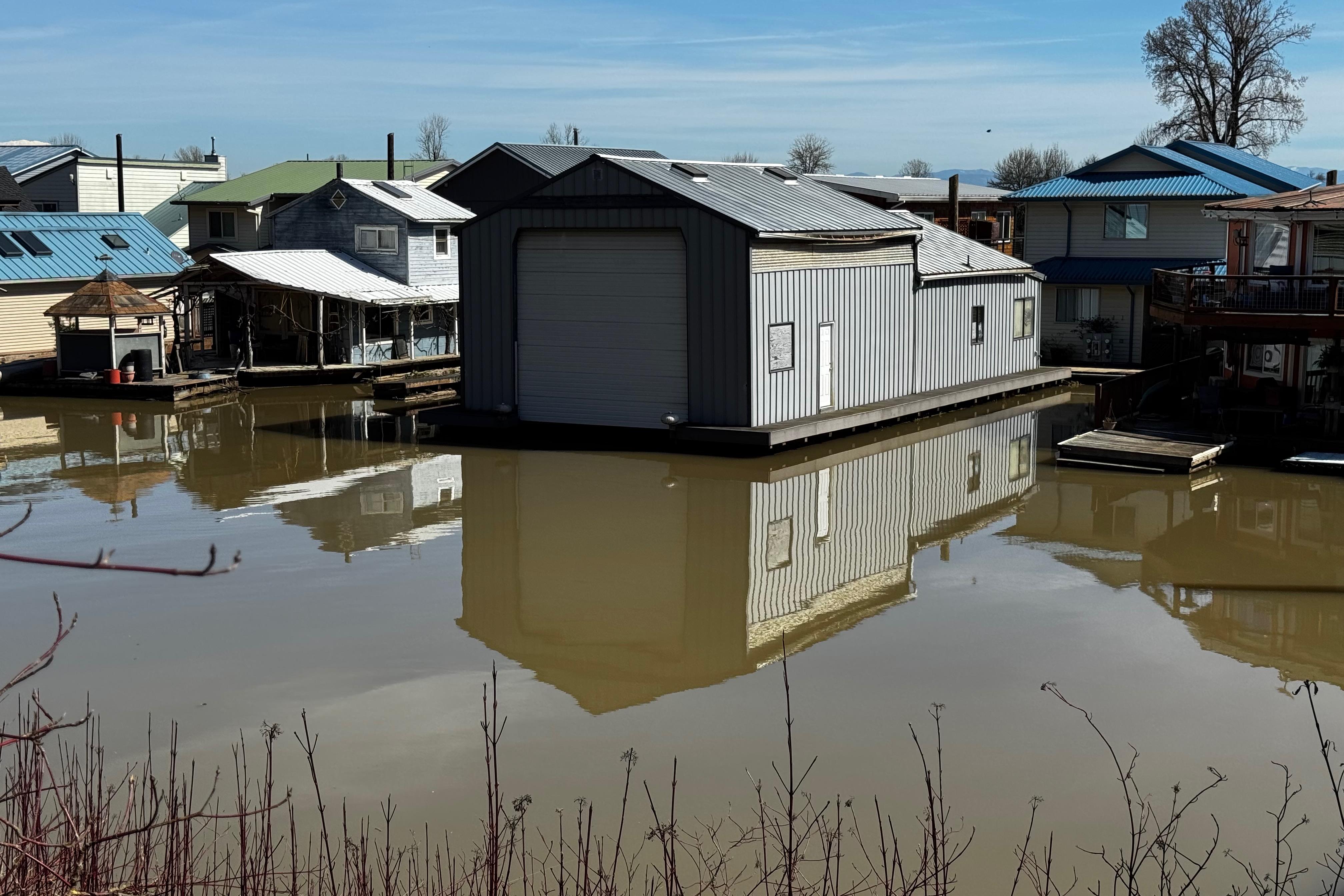 1801 Larson Boathouse