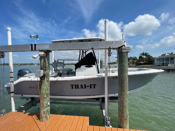 NauticStar 2302 Legacy