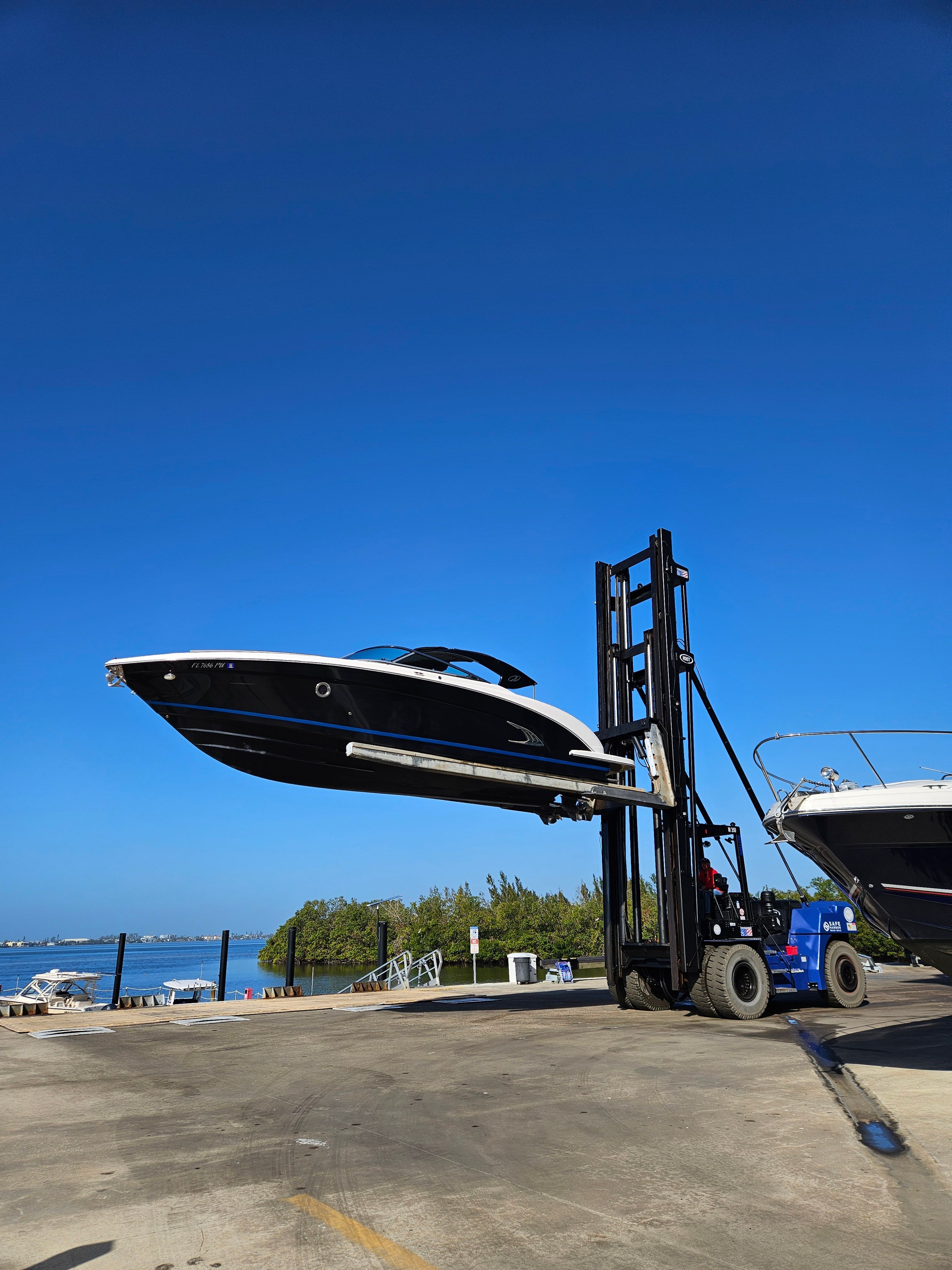 2014 Regal 3200 Bowrider
