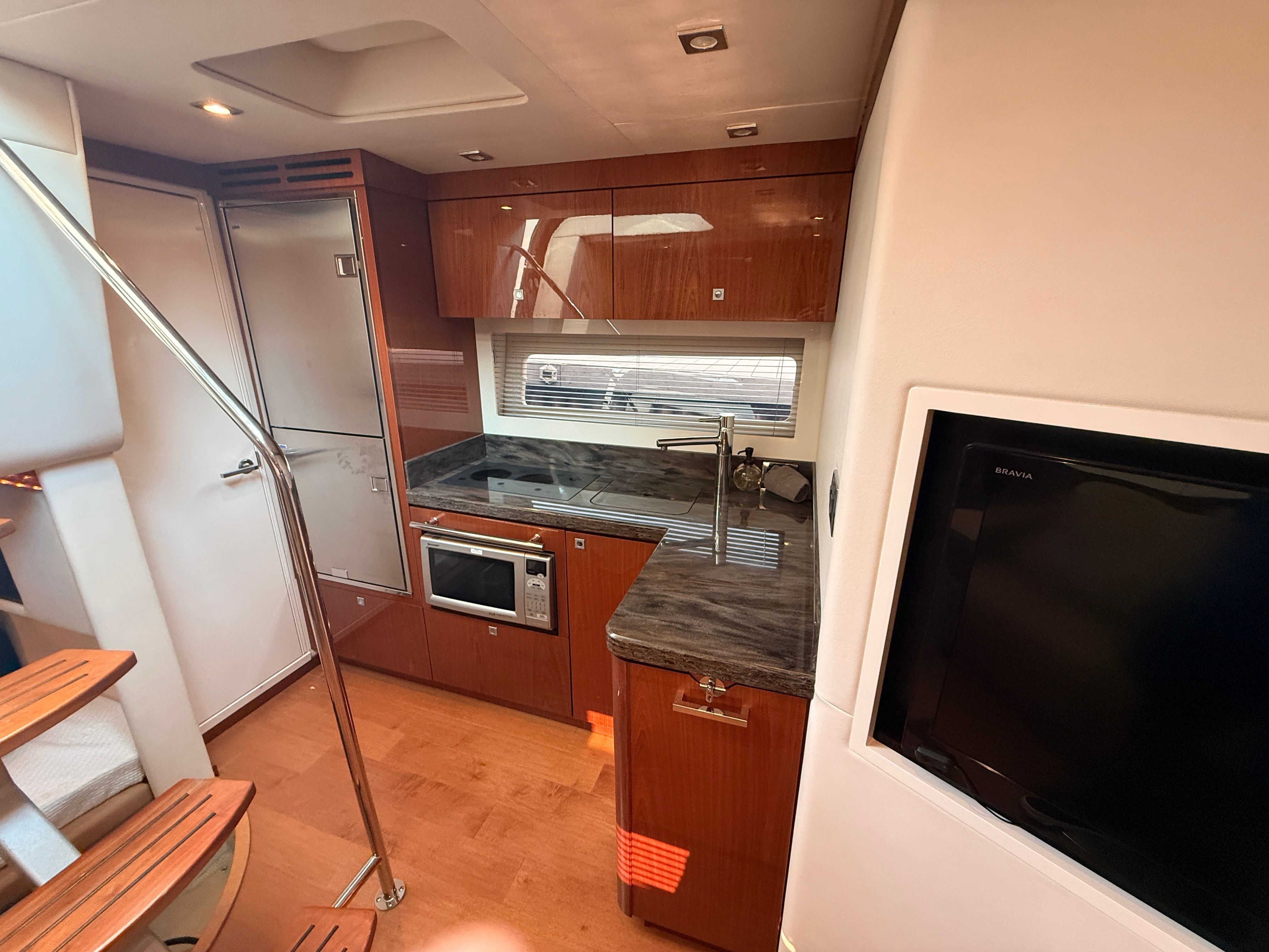 2012 Sea Ray 410 Sundancer