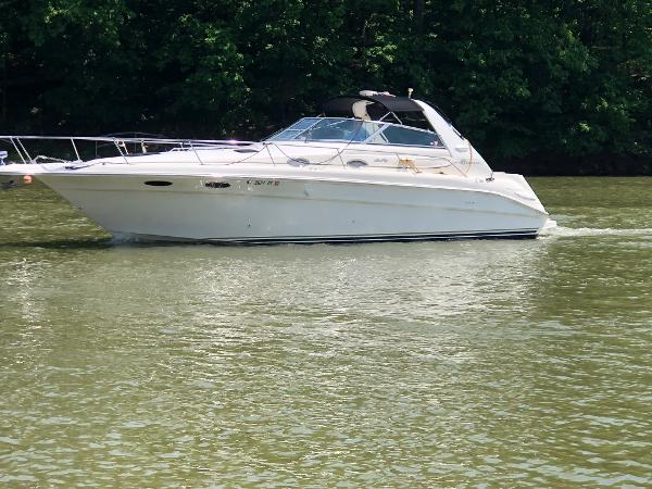 1998 Sea Ray 330 Sundancer