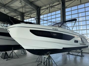 2023 Beneteau Flyer 9 SUNdeck