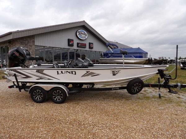 2025 Lund 2075 Pro-V Bass XS, Smithville Missouri - boats.com