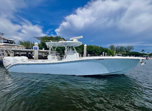 2021 Yellowfin 36 Offshore