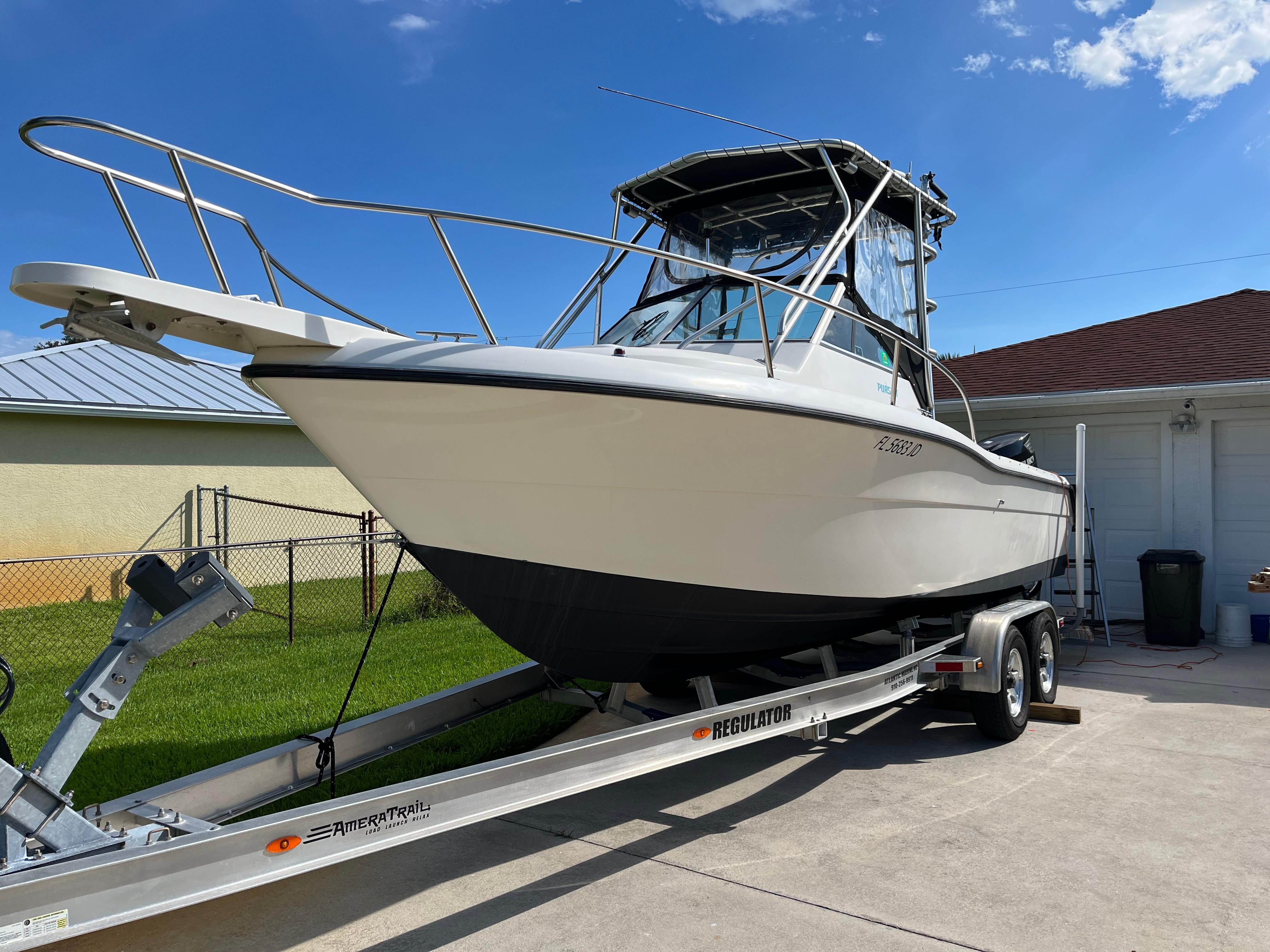 1995 Pursuit 2470 Pursuit, Jensen Beach Florida - boats.com