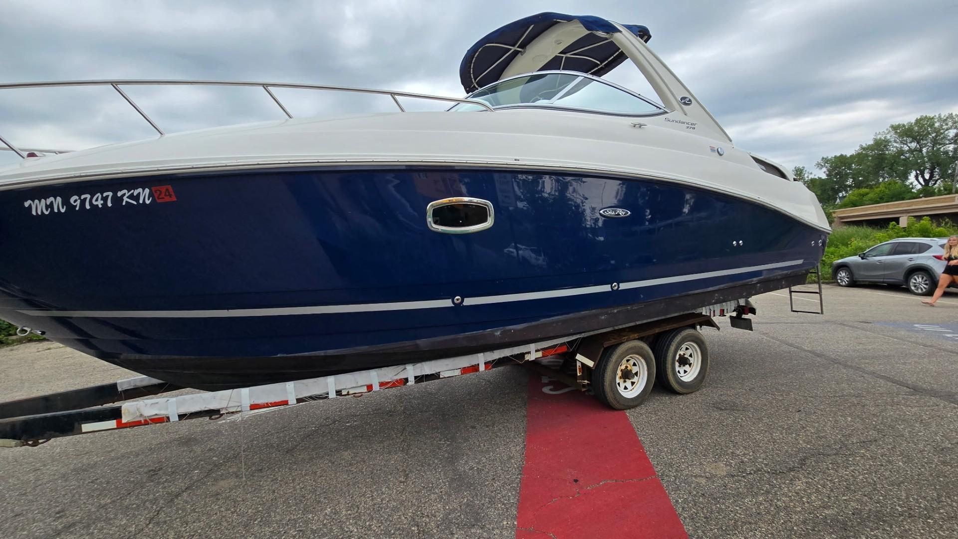 2009 Sea Ray 270 Sundancer