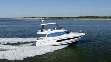 2024 Prestige 460