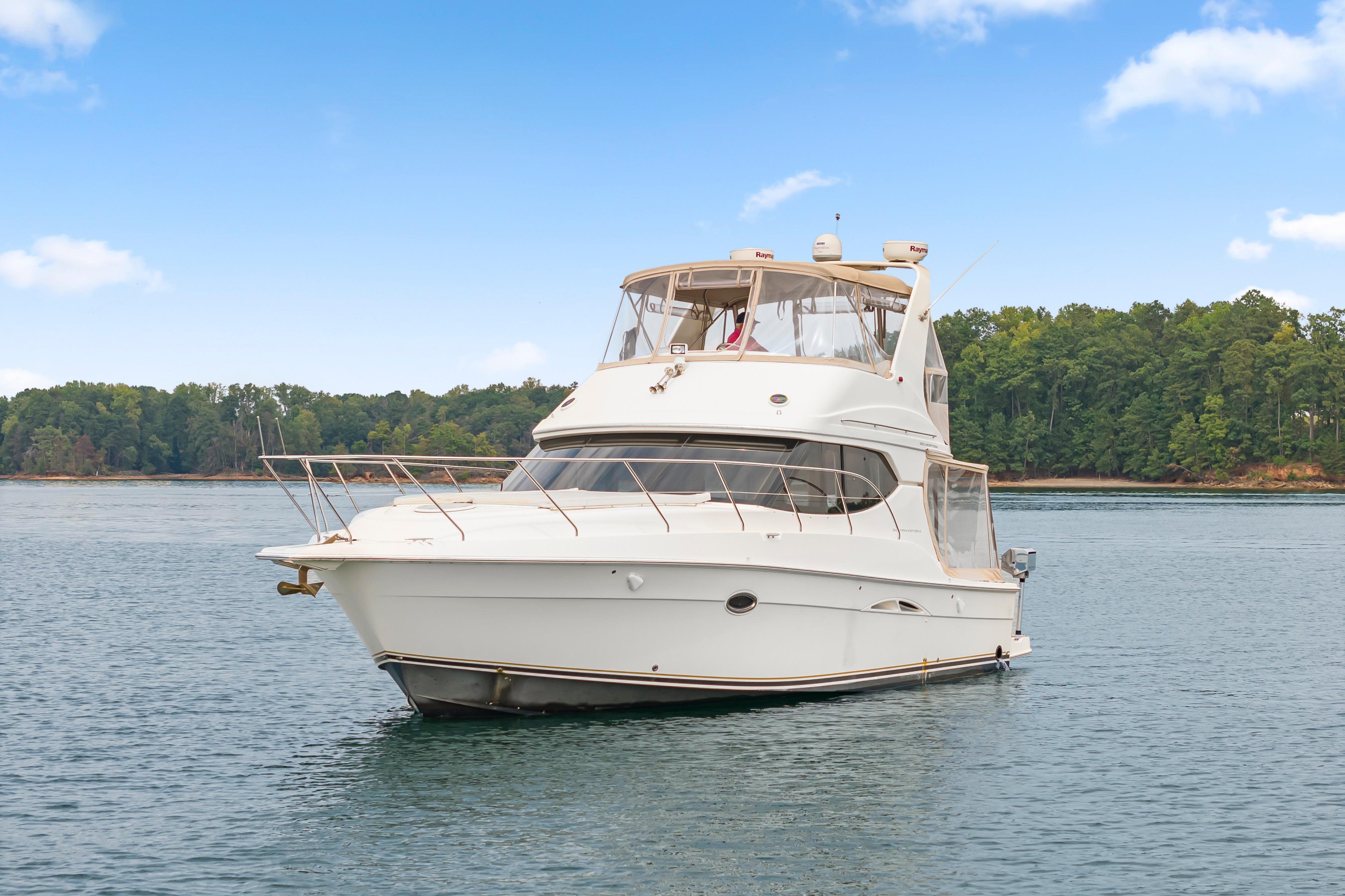 2005 Silverton 34 Convertible