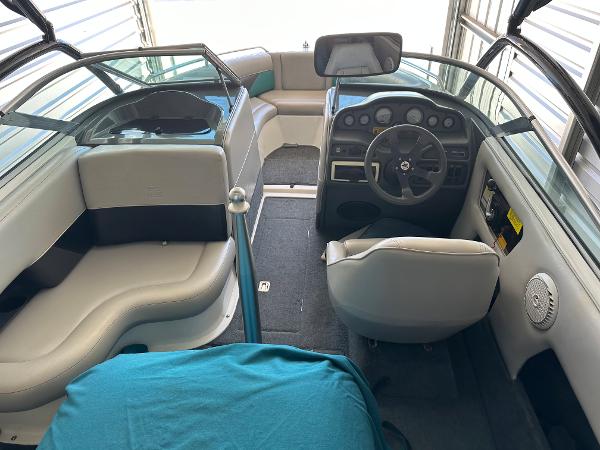 1993 MasterCraft Maristar 225