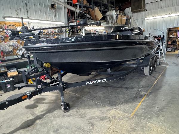 2024 Nitro ZV20