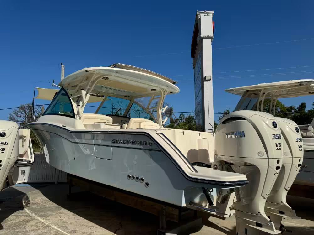 Grady-White Freedom 325