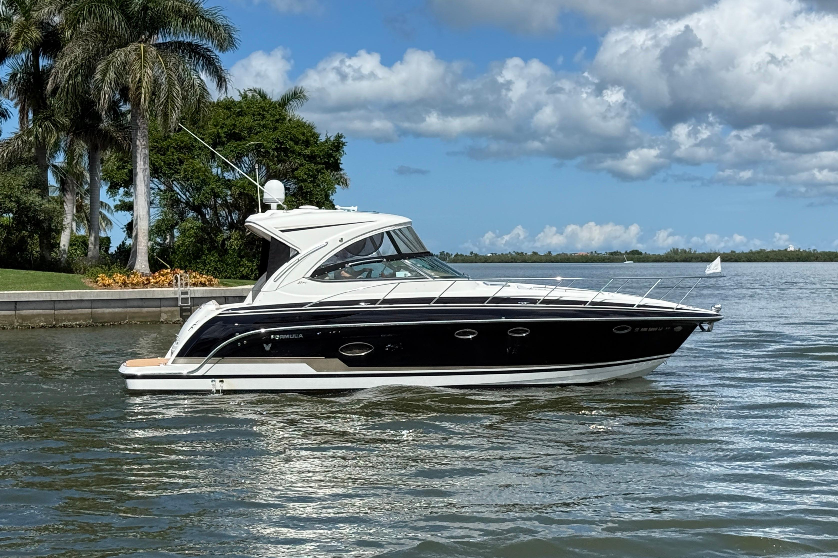 2016 Formula 37 Performance Cruiser
