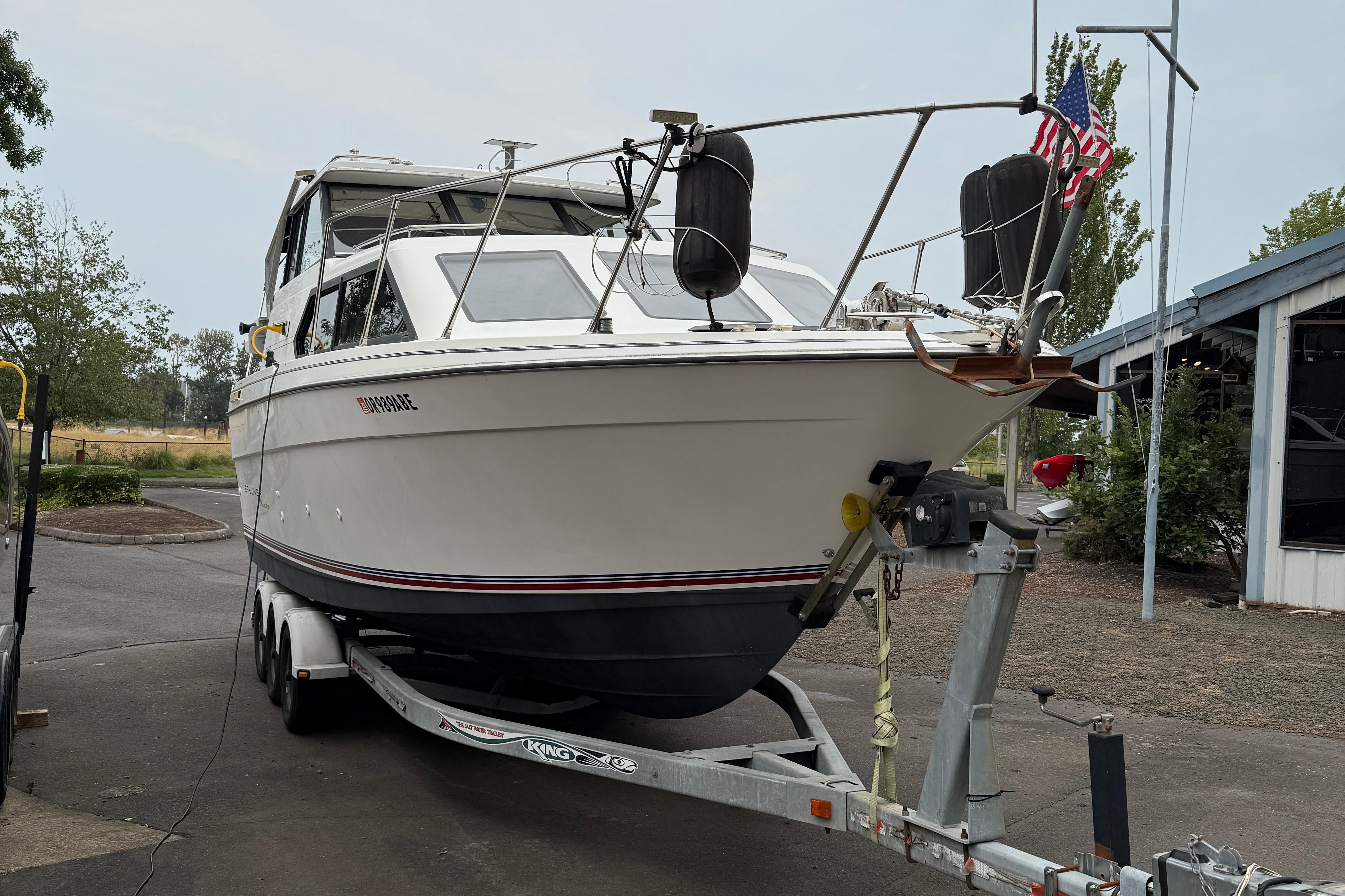 1994 Bayliner 2859 Classic Cruiser