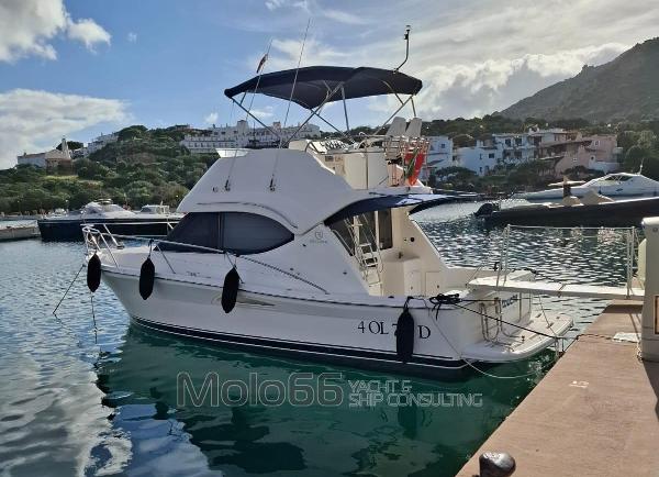 2005 Riviera 33 Flybridge