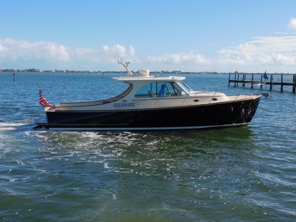 2013 Hinckley T34