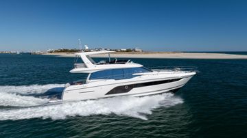 2023 Prestige 590