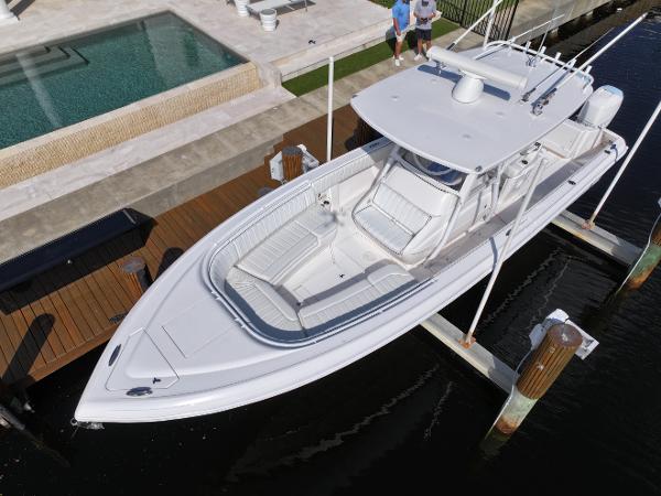 2017 Intrepid 327