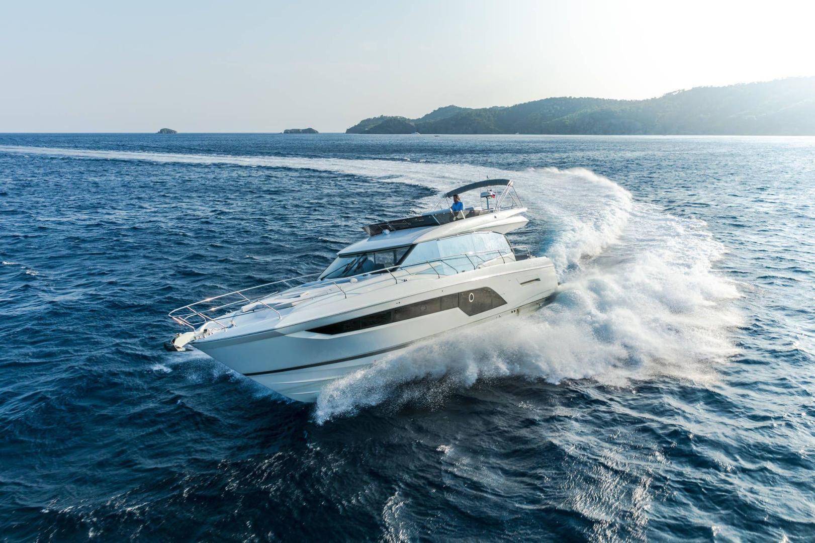 2026 Prestige 590