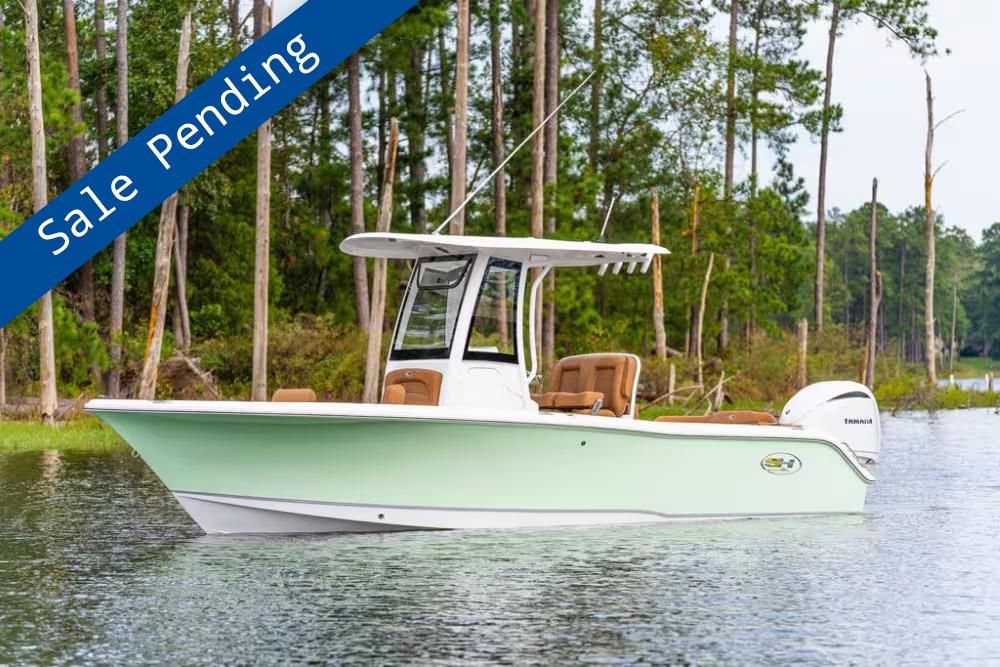 2025 Sea Hunt Ultra 235 SE