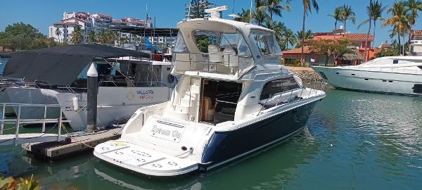Sea Ray 480 Sedan Bridge