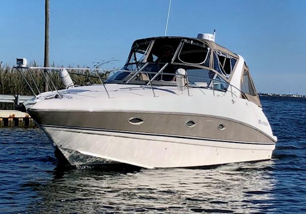 2006 Larson Cabrio 330