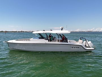 2026 Cruisers Yachts 38 VTR