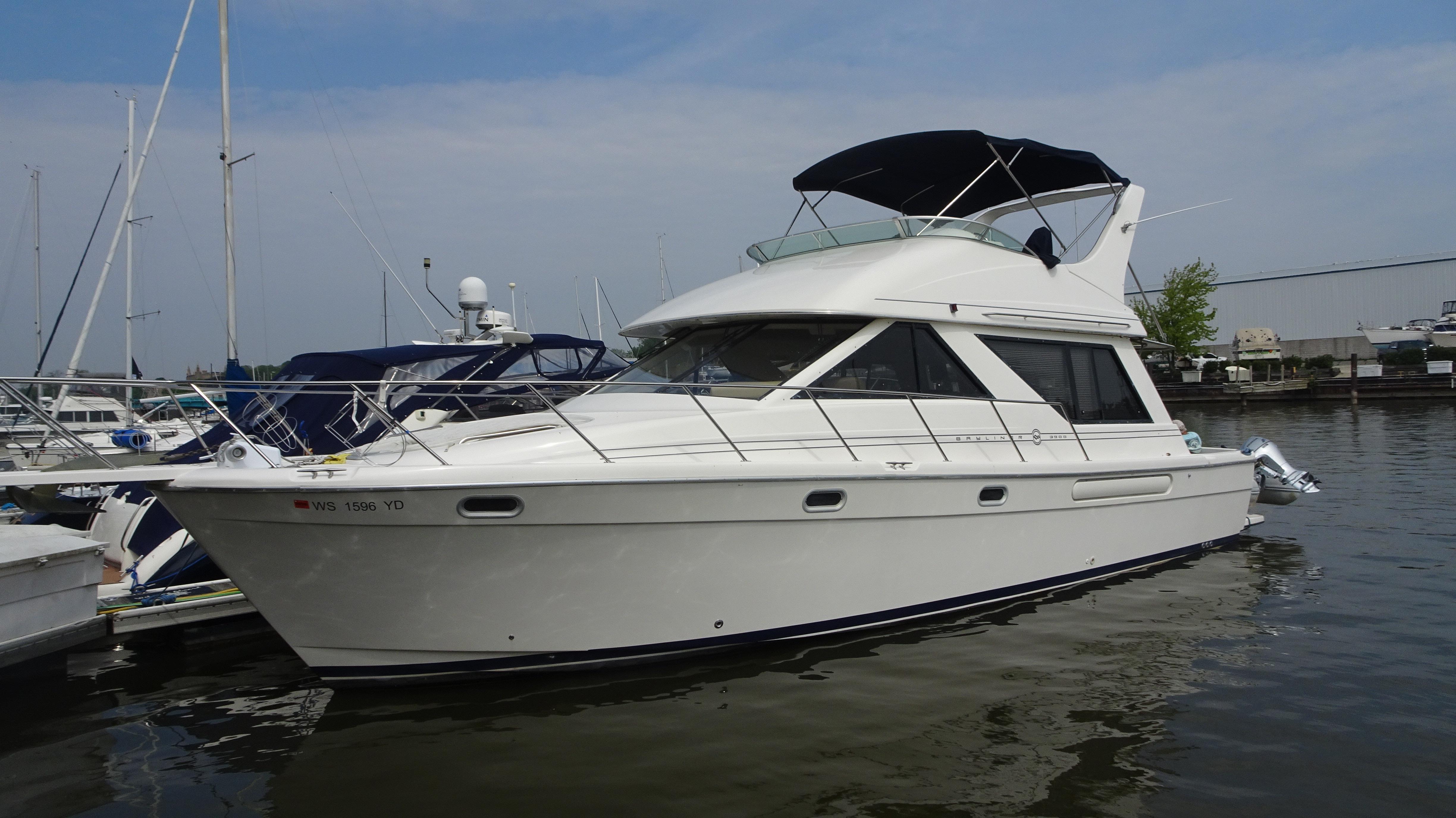 Bayliner 3988MY