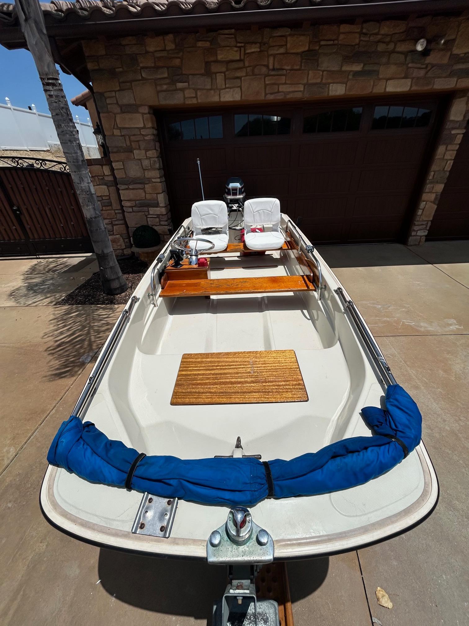 1983 Boston Whaler 13ft classic