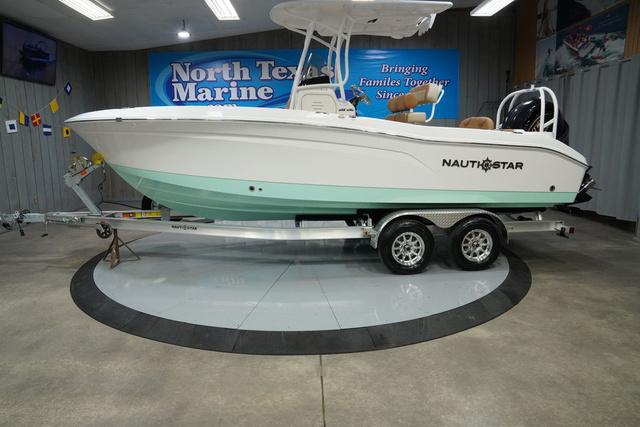 NauticStar 222 OSL