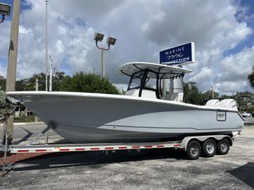 2025 Sea Hunt Ultra 305 SE